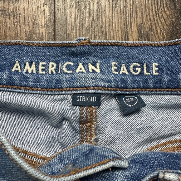 American Eagle Outfitters Strigid Blue Jeans - Picture 2 of 4